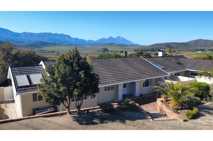 4 Bedroom Property for Sale in Bonnievale Western Cape